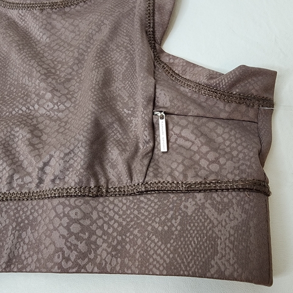 Tahari Sports Bra Brown Snakeskin Print Size Small Activewear NWT - Picture 7 of 10